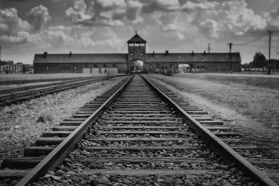 Imaginea arată o parte din Auschwitz, Polonia.
